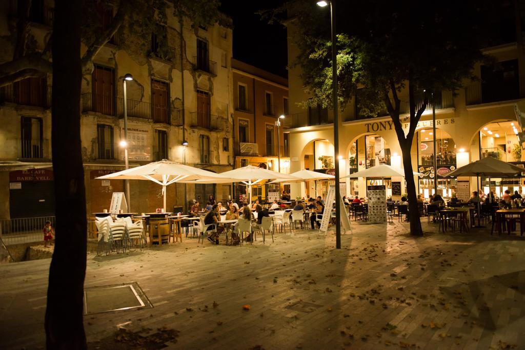 Center Plaza Figueres Leilighet Figueres  Eksteriør bilde